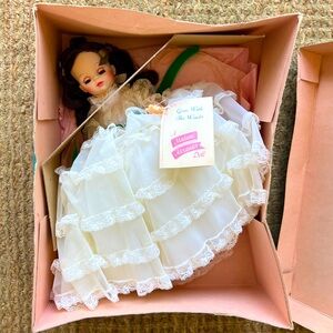 Madame Alexander Scarlett Gone with the Wind 14”